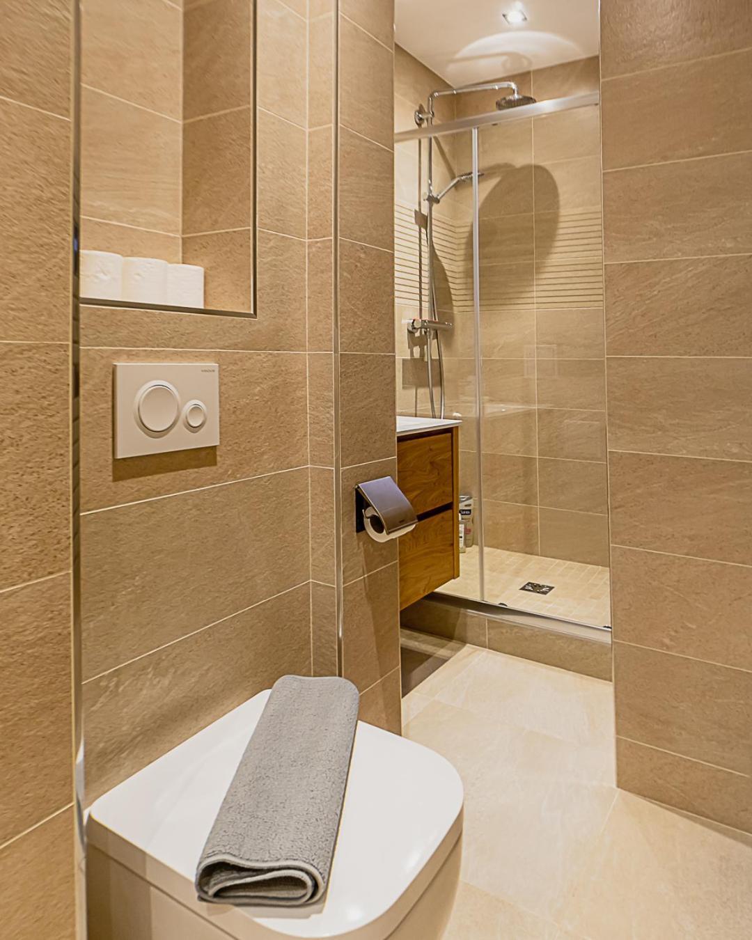 The Square, Paris-Asnieres, Private Apartment With Bedroom And Living Room Bagian luar foto